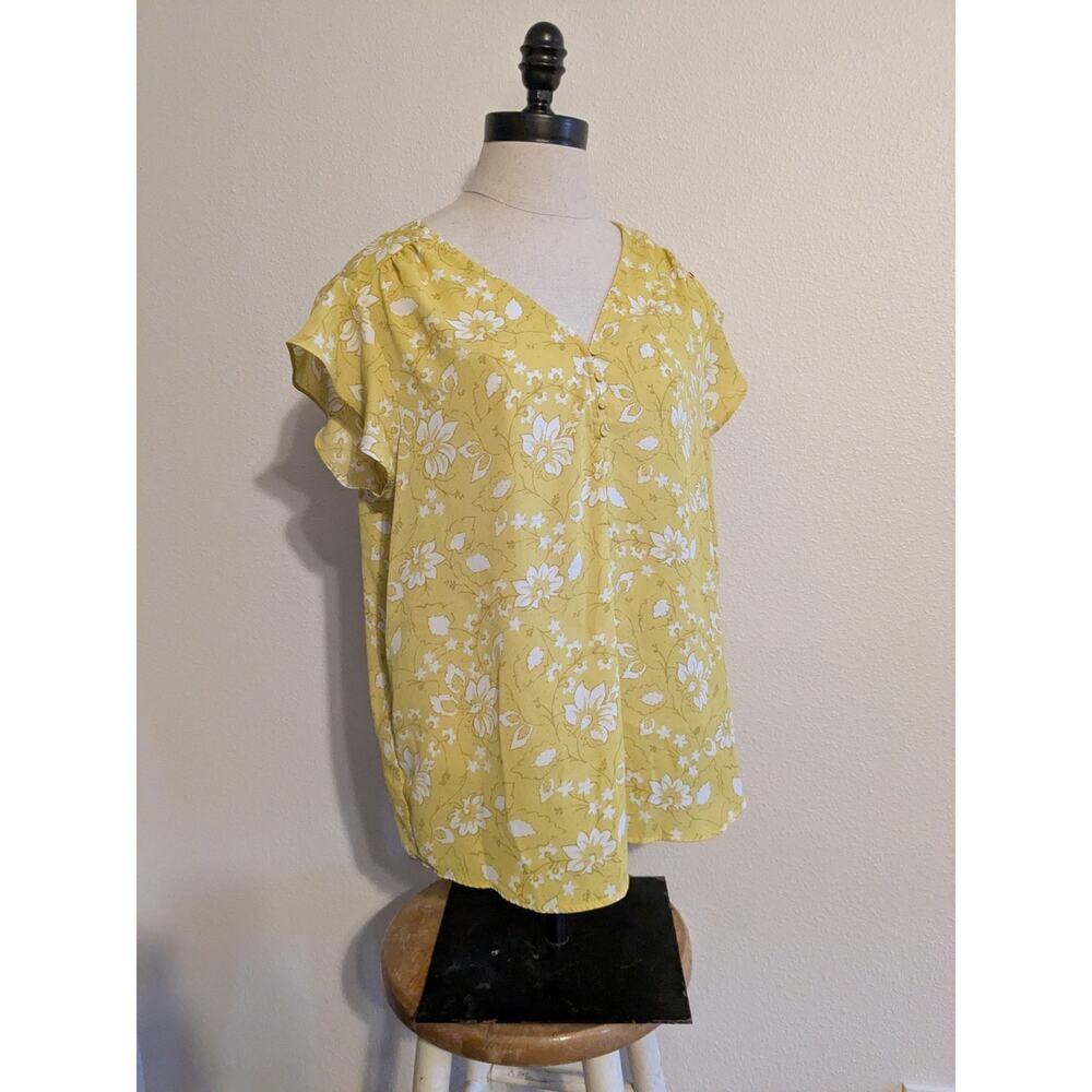 Maison d'‎ Amelie yellow floral peasent Blouse size medium